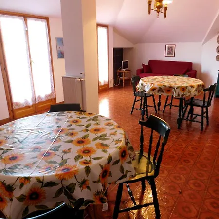 Attico Spazioso E Con Vista, *