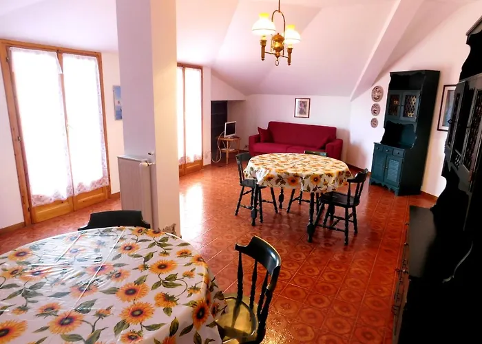 Attico Spazioso E Con Vista, Apartment Levanto